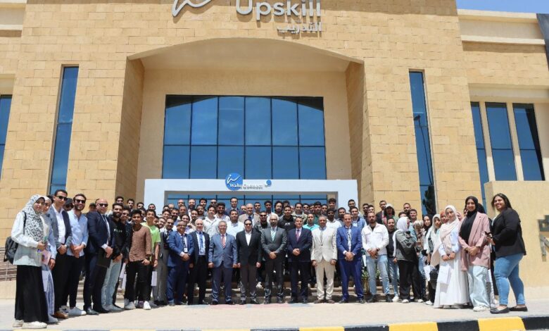 وزير الإتصالات دولة رئيس مجلس الوزراء معالي الدكتور المهندس مصطفي مدبولي بالمنطقة التكنولوجية ببرج العرب الجديدة